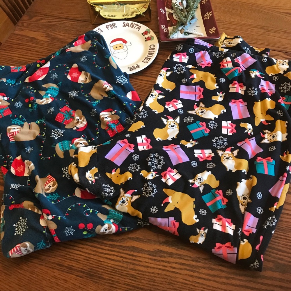 SOLD Holiday leggings 4x